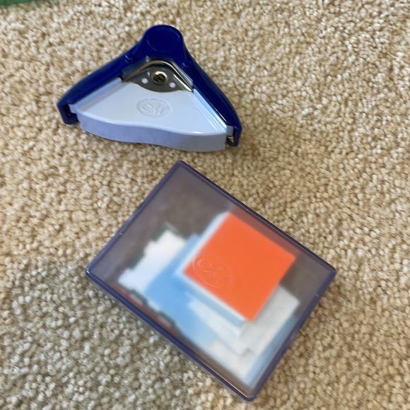 Creative Memories Circle cutting system, Square maker, lot - Picture 6 of 7